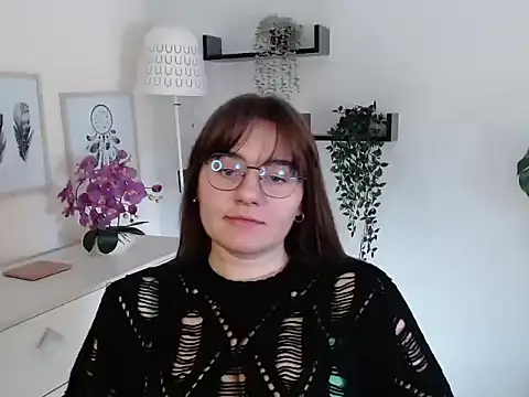 Julie Diamond online show from 25, 9, 2025