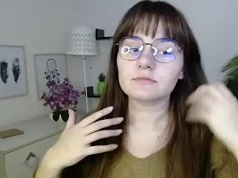 Julie Diamond online show from 19, 11, 2025