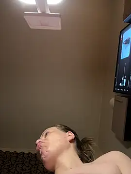 emmasweett11 online show from 29, 3, 2026