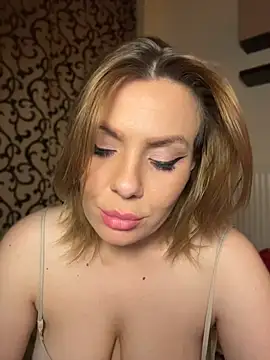 emmasweett11 online show from 18, 4, 2026