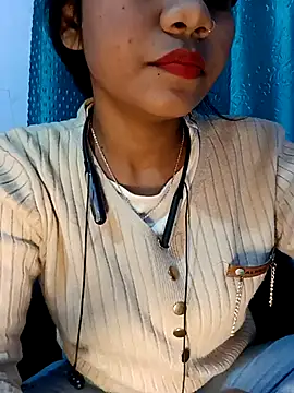 Snapshot of Horny_Ishika chatting on 12, 11, 2025 Horny Ishika online show from 12, 11, 2025