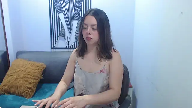 LiaGlow online show from 13, 9, 2025