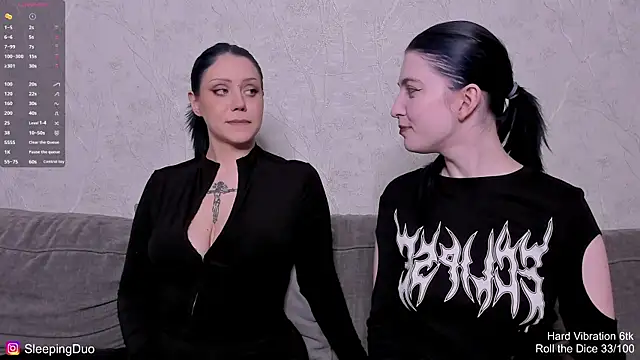 Snapshot of Threesomebabes chatting on 27, 4, 2026 Threesomebabes online show from 27, 4, 2026