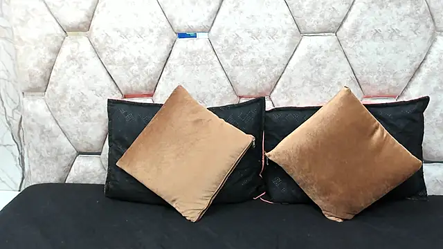 EXOTIC EBONY  online show from 11, 10, 2025