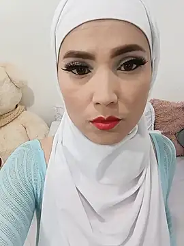 Snapshot of jamila_zair chatting on 23, 5, 2026 jamila zair online show from 23, 5, 2026