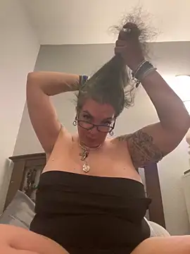 dieseldame1313 online show from 10, 3, 2025