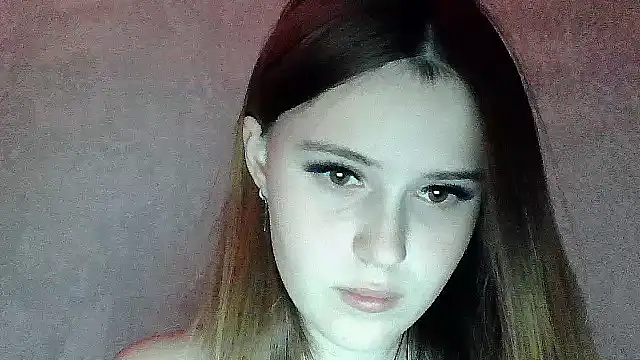 SweetLoraa online show from 6, 11, 2025