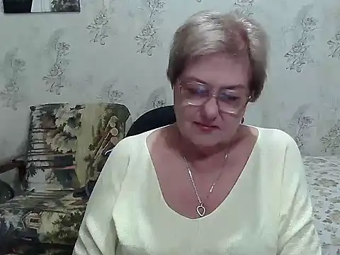 Snapshot of Renata62011 chatting on 12, 9, 2025 Renata62011 online show from 12, 9, 2025