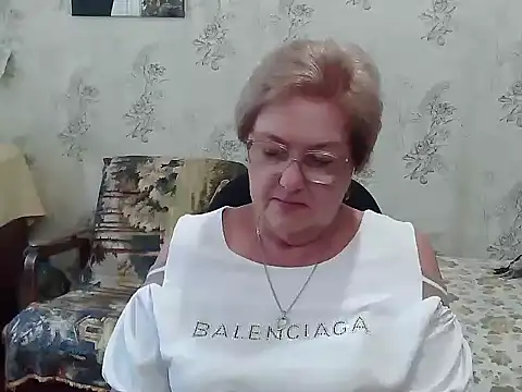 Snapshot of Renata62011 chatting on 15, 9, 2025 Renata62011 online show from 15, 9, 2025