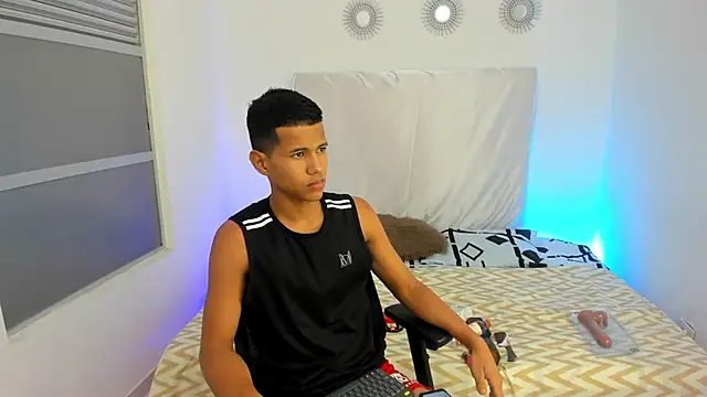 Snapshot of KingStark_ chatting on 28, 9, 2025 KingStark online show from 28, 9, 2025