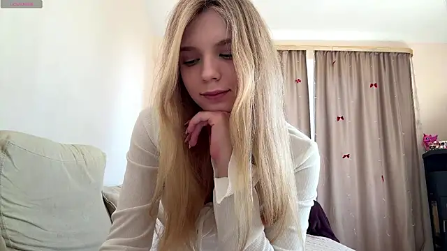 FruityXo online show from 12, 4, 2026