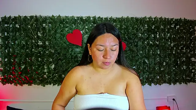 BellaRoux1 online show from 18, 2, 2026