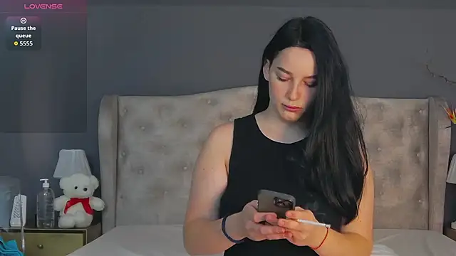 Leah Brooks online show from 19, 9, 2025