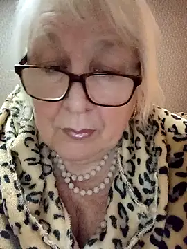 Alexia64231 online show from 3, 11, 2025