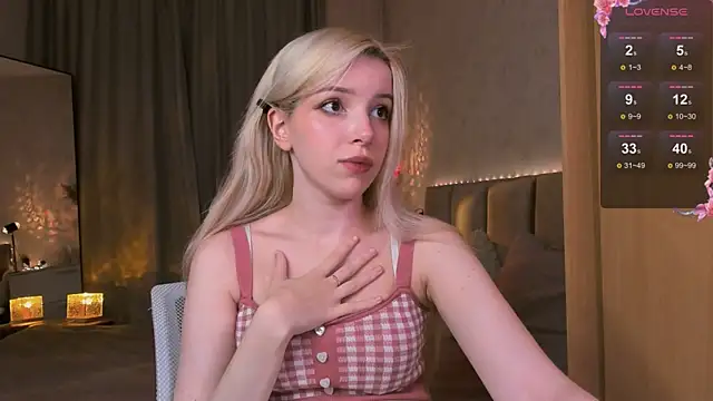 peachii meow online show from 11, 9, 2025