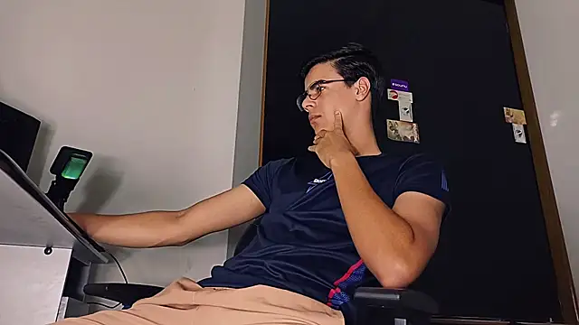 Snapshot of ThbxToyou chatting on 26, 10, 2025 ThbxToyou online show from 26, 10, 2025