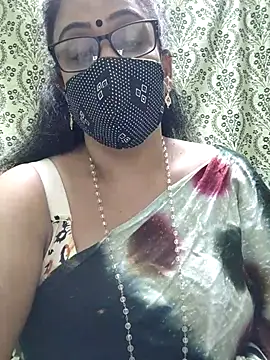 Snapshot of sweet-lotus chatting on 13, 10, 2025 sweet-lotus online show from 13, 10, 2025