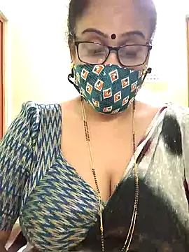 Snapshot of sweet-lotus chatting on 13, 11, 2025 sweet-lotus online show from 13, 11, 2025