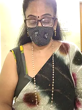 Snapshot of sweet-lotus chatting on 15, 12, 2025 sweet-lotus online show from 15, 12, 2025