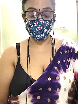 Snapshot of sweet-lotus chatting on 18, 12, 2025 sweet-lotus online show from 18, 12, 2025