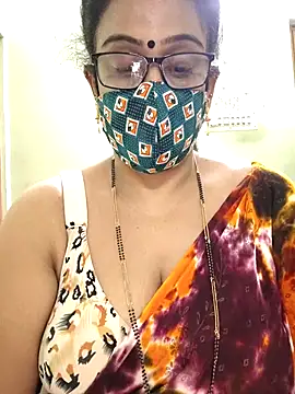 Snapshot of sweet-lotus chatting on 23, 12, 2025 sweet-lotus online show from 23, 12, 2025