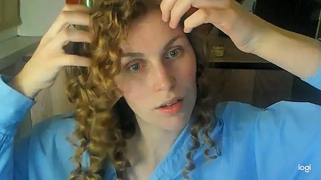 JuliaMuuun online show from 15, 5, 2026