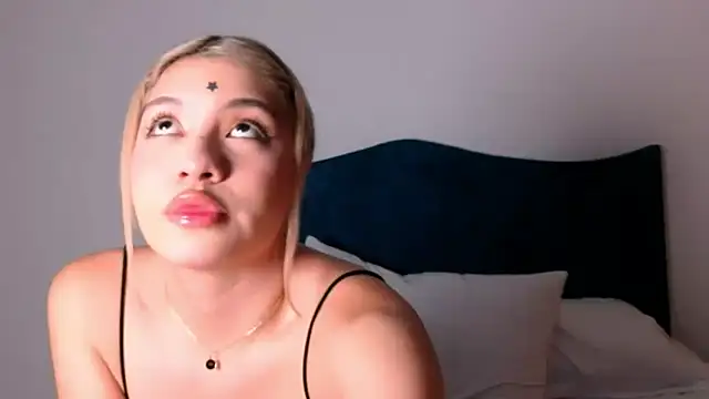 angelinhaaa online show from 22, 10, 2025