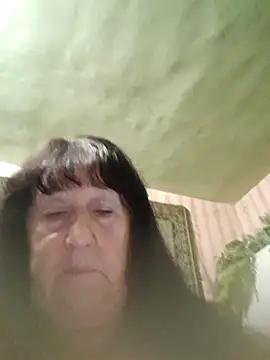 Snapshot of CrystalLime6411 chatting on 8, 10, 2025 CrystalLime6411 online show from 8, 10, 2025