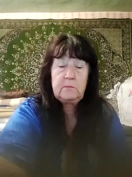 CrystalLime6411 online show from 6, 11, 2025