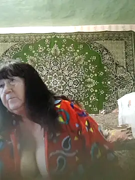 CrystalLime6411 online show from 17, 11, 2025