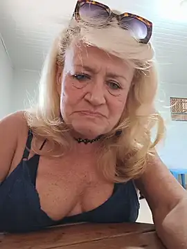 Snapshot of Belladama61 chatting on 19, 6, 2026 Belladama61 online show from 19, 6, 2026