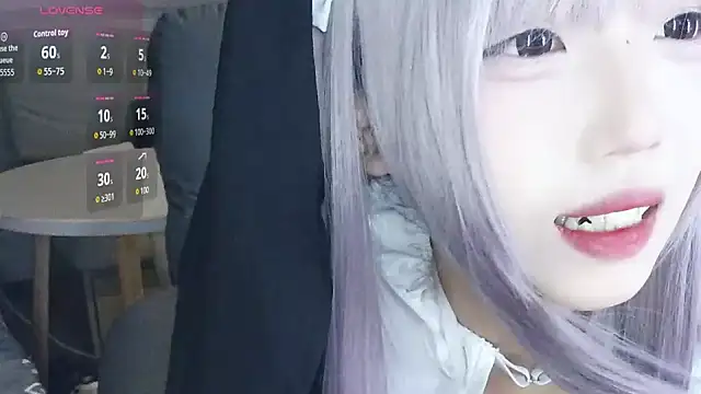 Snapshot of a5l2e0x chatting on 19, 10, 2025 a5l2e0x online show from 19, 10, 2025