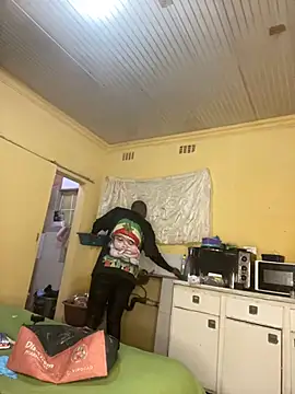 Snapshot of Ozimpho chatting on 4, 8, 2026 Ozimpho online show from 4, 8, 2026