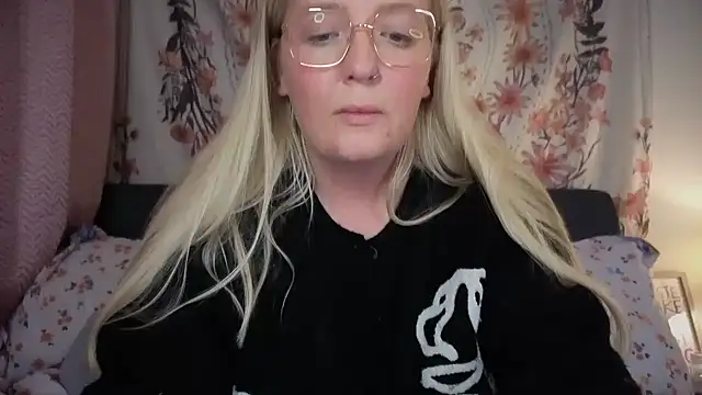 Daisyxoxo  online show from 17, 1, 2026