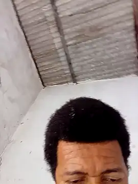 moreno25centimetro online show from 14, 2, 2026