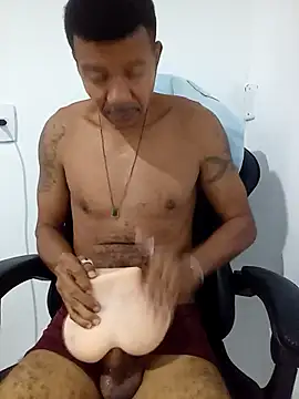 Snapshot of moreno25centimetro chatting on 22, 7, 2026 moreno25centimetro online show from 22, 7, 2026