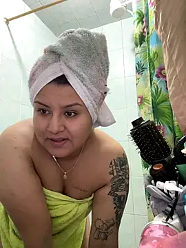 naomy26 online show from 2, 11, 2025