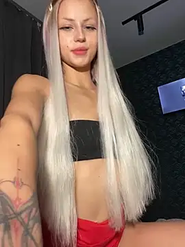 FavoriteKira online show from 8, 10, 2025