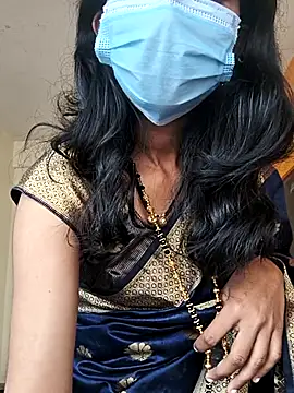 Shivani2002 online show from 18, 11, 2025