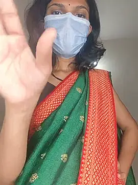 Snapshot of Shivani2002 chatting on 13, 7, 2026 Shivani2002 online show from 13, 7, 2026