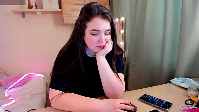 Snapshot of Alice_next_door chatting on 4, 2, 2026 Alice next door online show from 4, 2, 2026