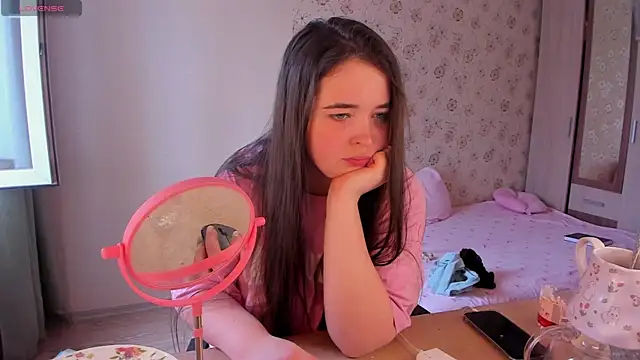 Alice next door online show from 26, 3, 2026