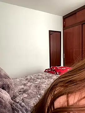 Snapshot of Cutie_blondie chatting on 3, 12, 2025 Cutie blondie online show from 3, 12, 2025