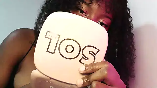 Snapshot of SparklingSoleil chatting on 24, 11, 2025 SparklingSoleil online show from 24, 11, 2025