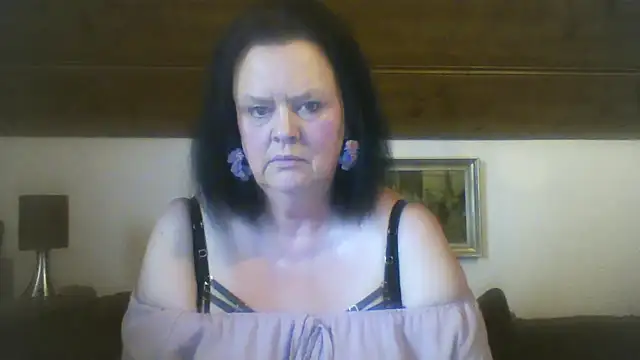 Snapshot of TiffanyMature chatting on 18, 9, 2025 TiffanyMature online show from 18, 9, 2025