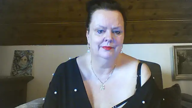 Snapshot of TiffanyMature chatting on 20, 4, 2026 TiffanyMature online show from 20, 4, 2026