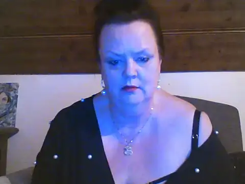Snapshot of TiffanyMature chatting on 20, 4, 2026 TiffanyMature online show from 20, 4, 2026
