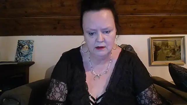 Snapshot of TiffanyMature chatting on 11, 5, 2026 TiffanyMature online show from 11, 5, 2026
