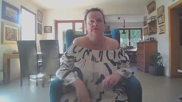 TiffanyMature online show from 24, 6, 2026