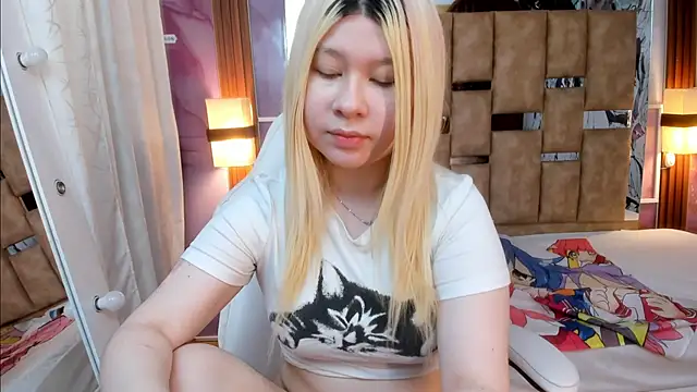 Melody Lolii online show from 22, 12, 2025